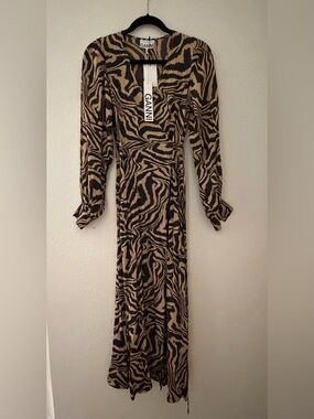 GANNI Crepe Midi Wrap Dress in Animal Print NWT Size 34 / US 2